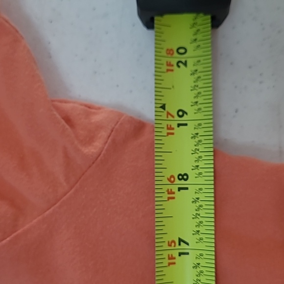 Columbia Peach Short Sleeve Tee with Marlin Fishing Graphic size Medium - Picture 6 of 7